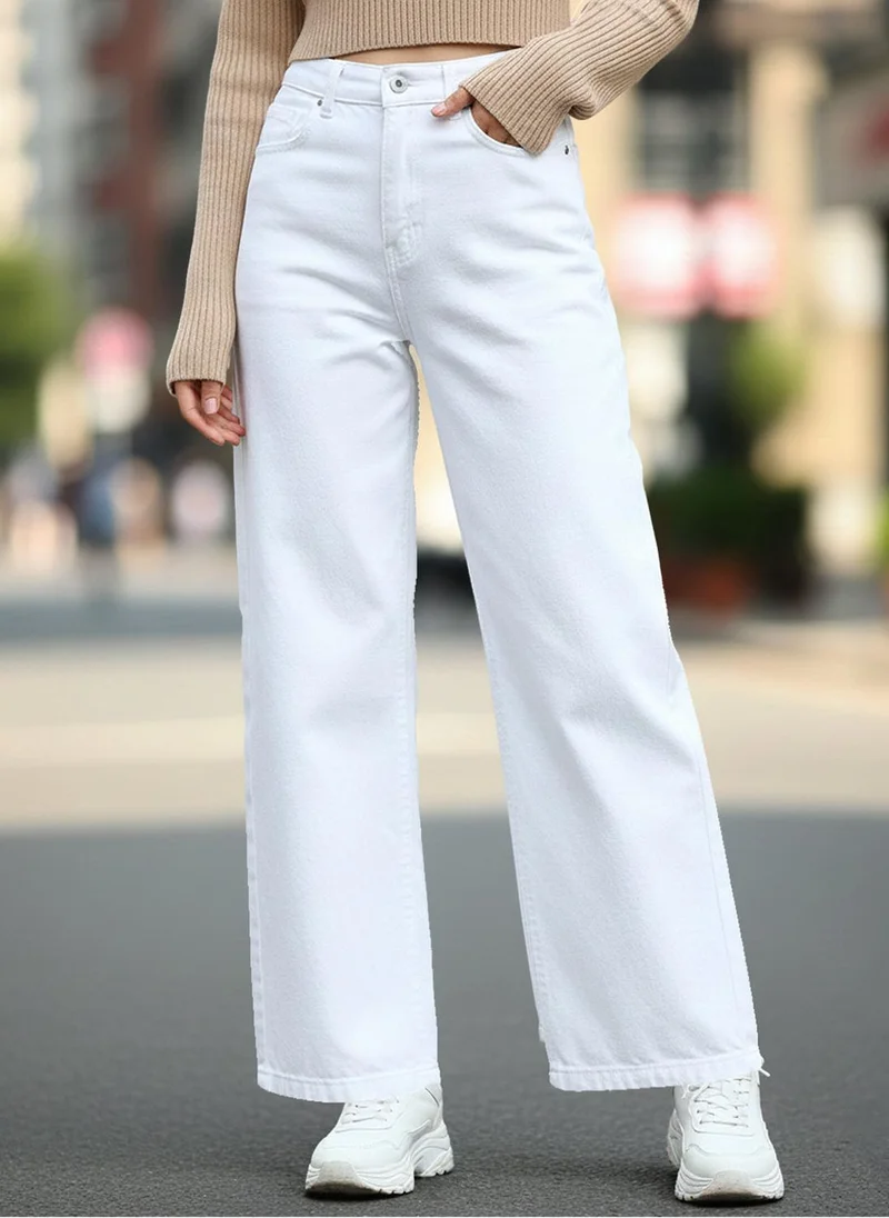 Urbano Fashion Women's White Regular Fit Wide Leg Washed Jeans